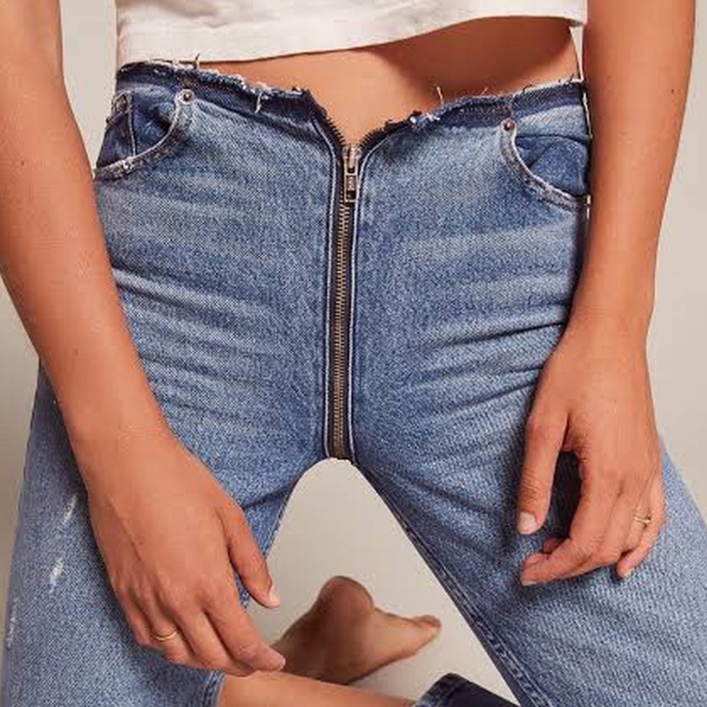 REFORMATION SIPPER JEANS